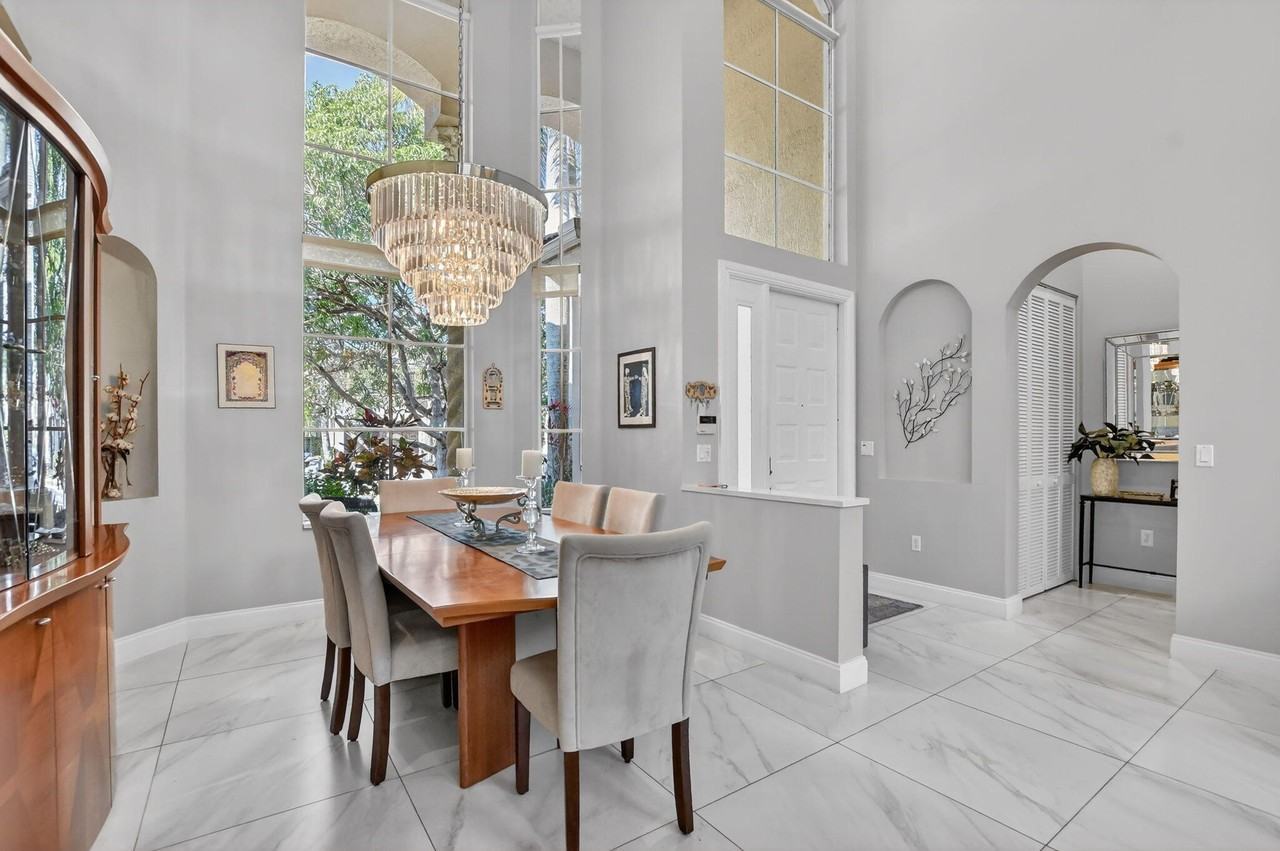 9856 Palma Vista Way - Photo 5 of 50