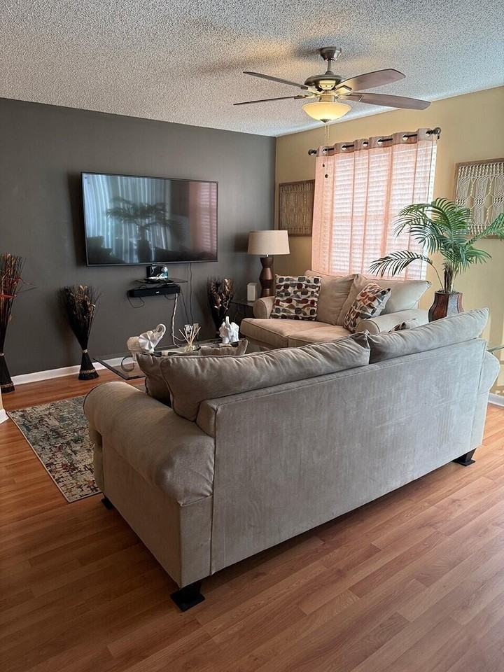 10451 W Broward Blvd Apt 306 - Photo 5 of 15