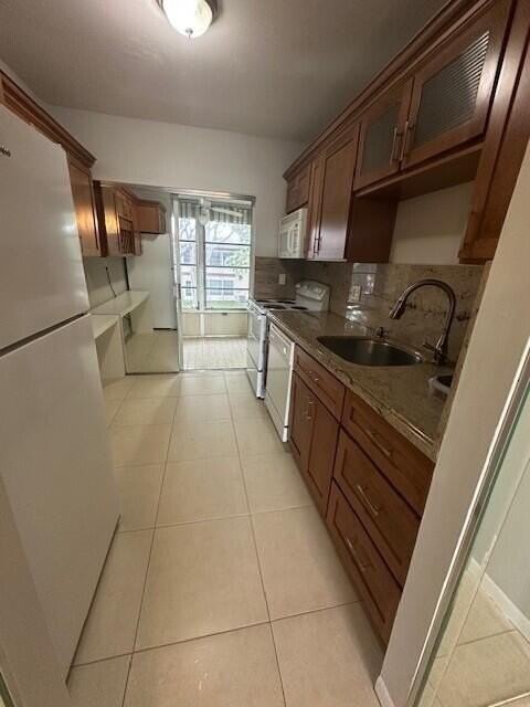 7605 Nw 5th Ct Apt 204 - Photo 5 of 17