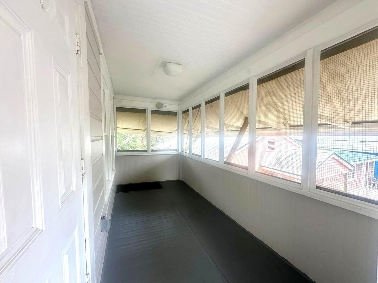 136 N 15th St Unit C - Photo 3 of 9