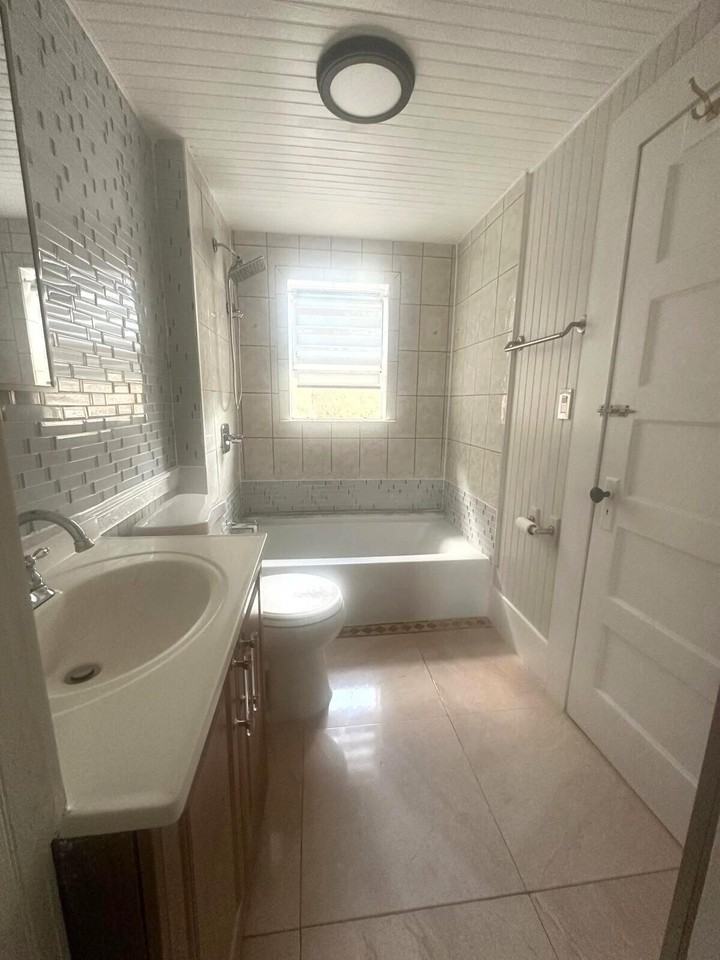 136 N 15th St Unit C - Photo 7 of 9