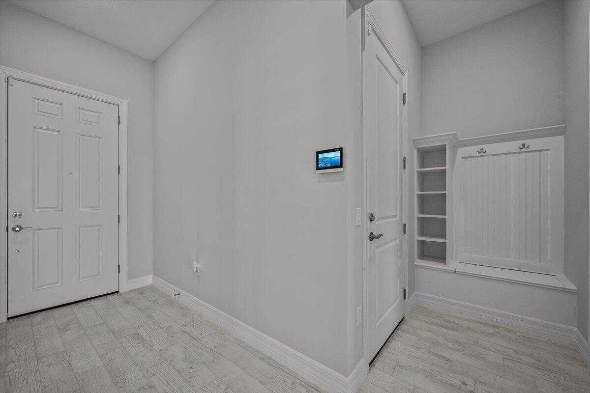 10366 Northbrook Cir - Photo 4 of 50