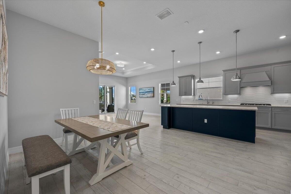 10366 Northbrook Cir - Photo 7 of 50