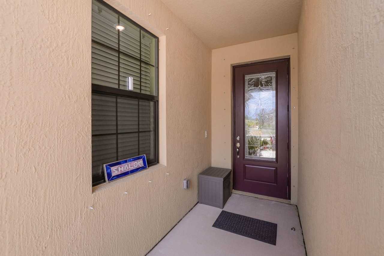 1618 Merriment Way - Photo 3 of 32