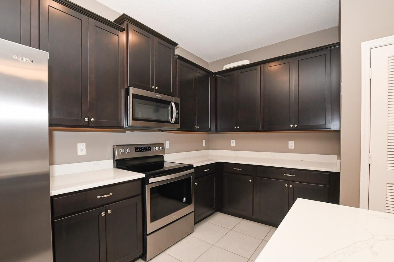 1618 Merriment Way - Photo 7 of 32