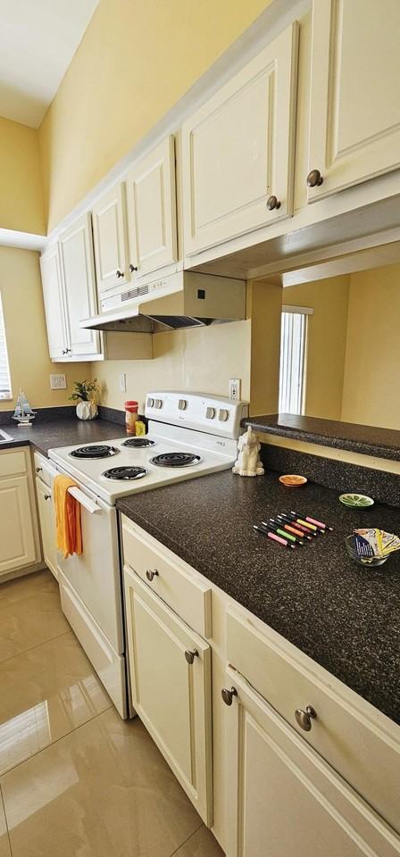 1881 Nw 96th Ter Unit 7f - Photo 3 of 26