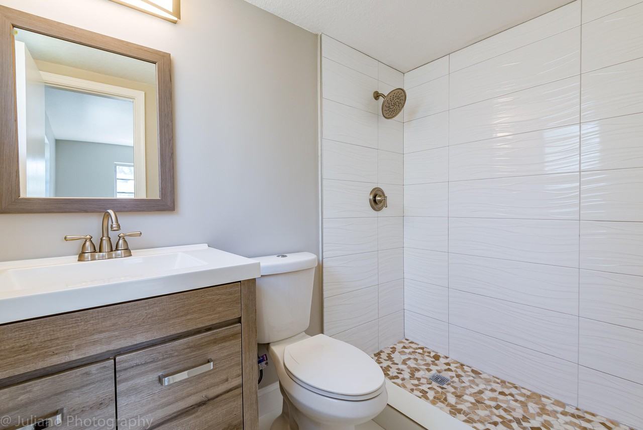 2209 Ne 2nd St Apt 6 - Photo 3 of 5