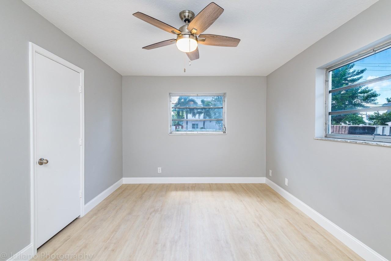 2209 Ne 2nd St Apt 6 - Photo 5 of 5