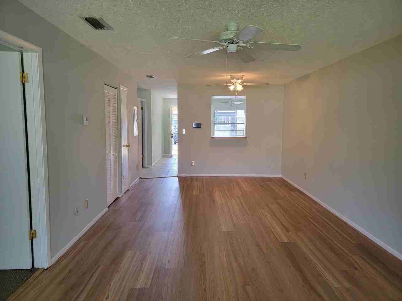 6010 Indrio Rd - Photo 4 of 17