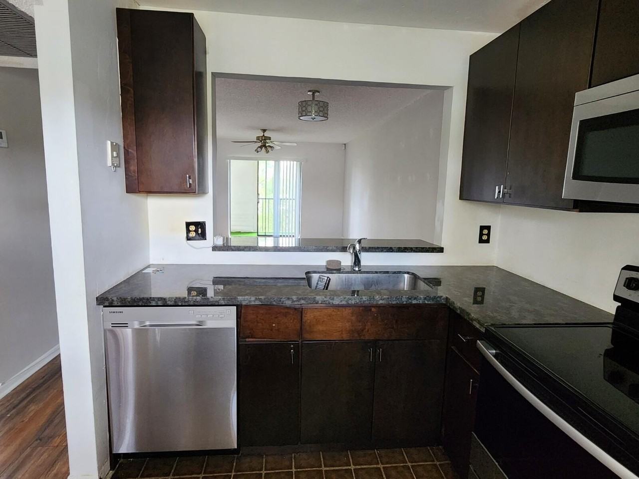 7149 Golf Colony Ct Apt 201 - Photo 6 of 14