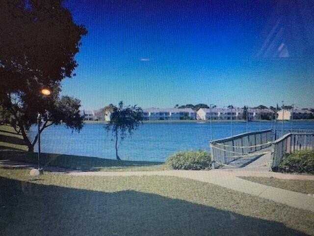 3445 Nw 44th St Apt 108 - Photo 6 of 6