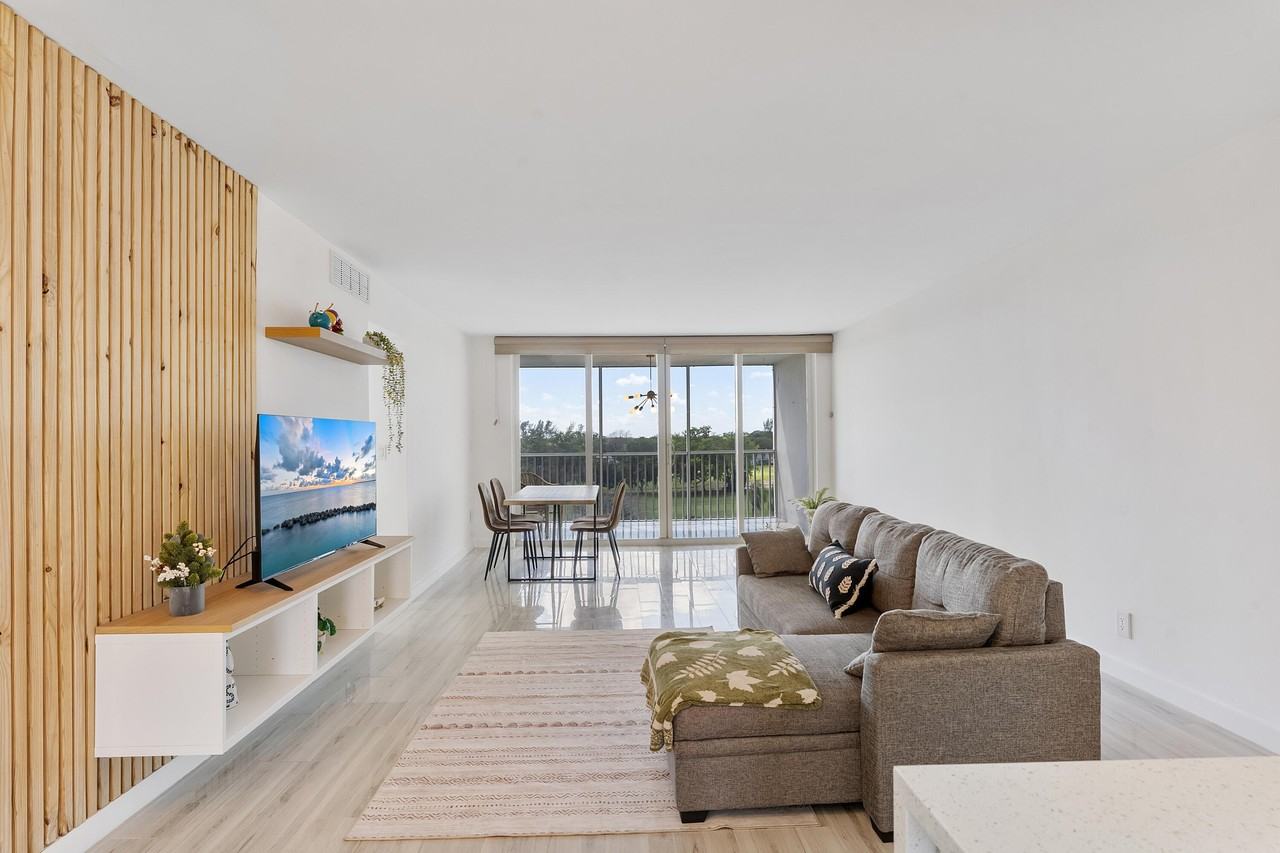 3001 S Course Dr Apt 502