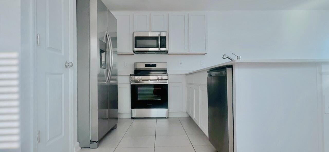 1661 Teagan Lane - Photo 7 of 17