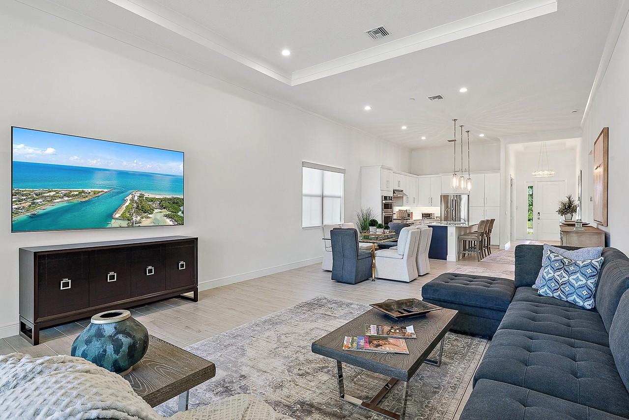 10229 Riverstone Way - Photo 7 of 37