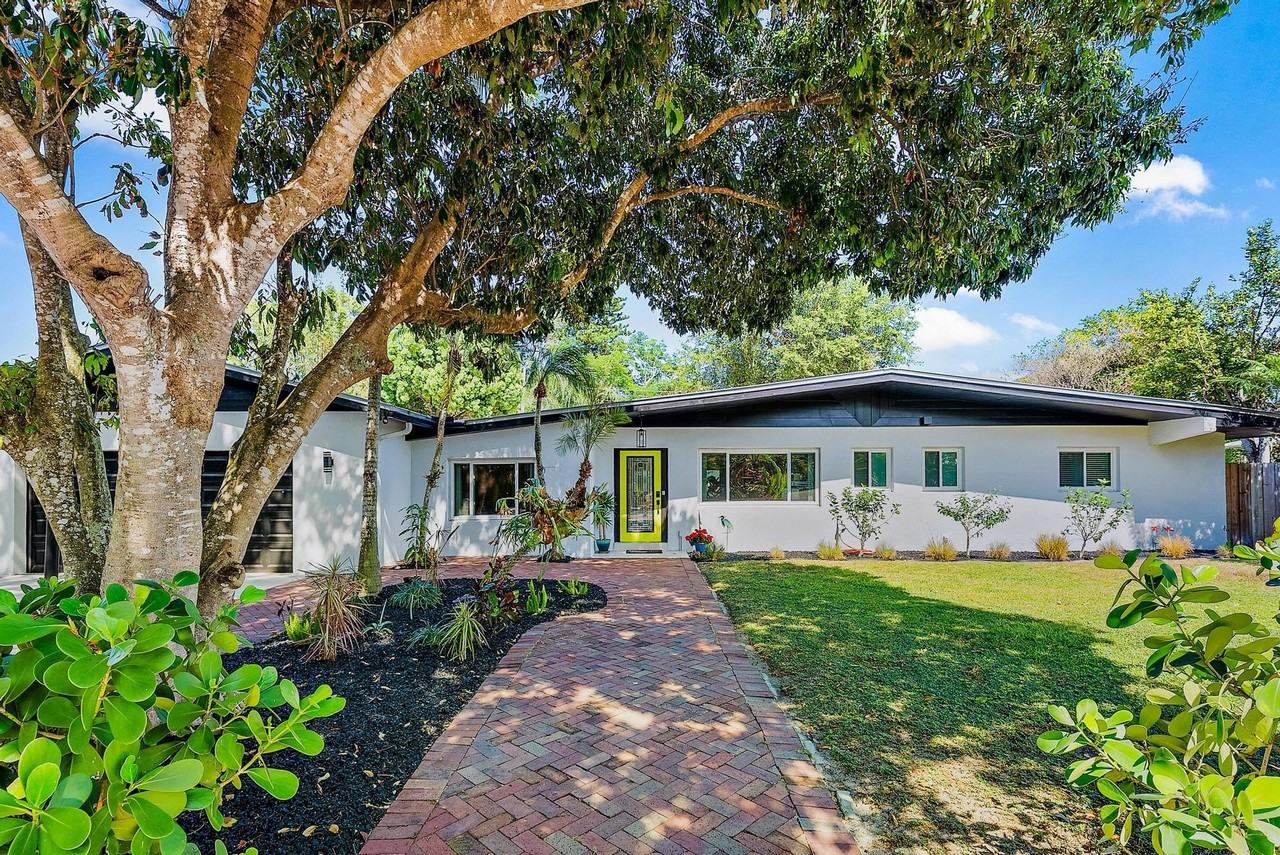 805 Se Madison Ave - Photo 2 of 34