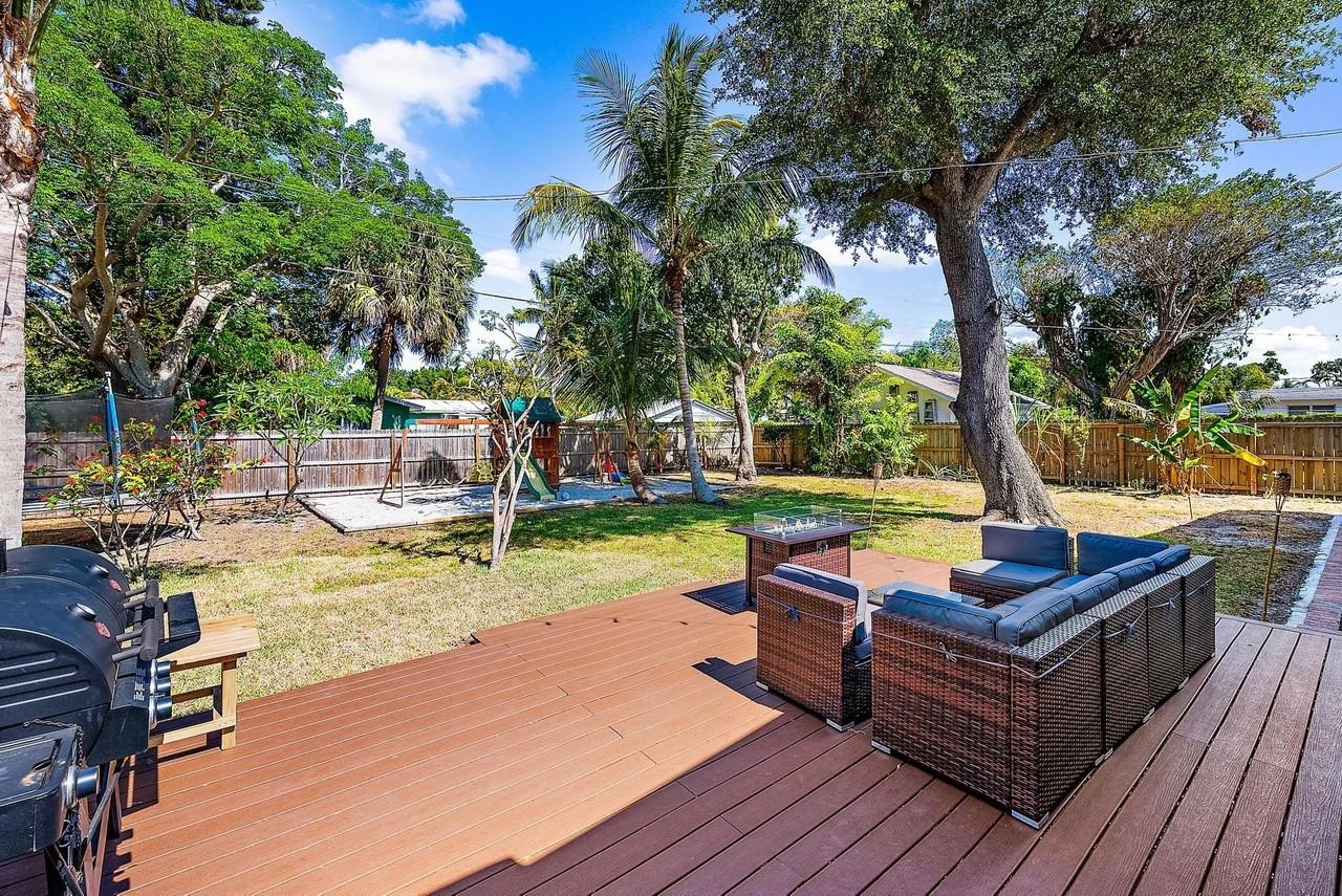 805 Se Madison Ave - Photo 7 of 34