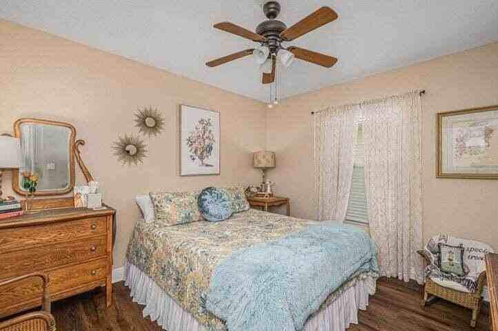 2036 Se Avon Park Dr - Photo 7 of 33