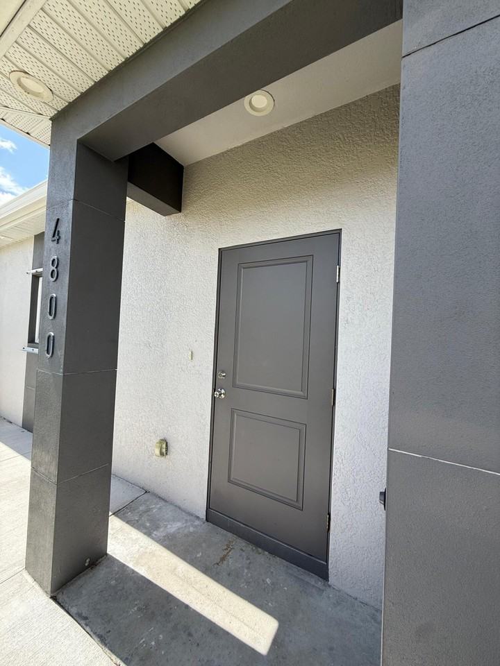 4800 15th St Sw - Photo 4 of 37