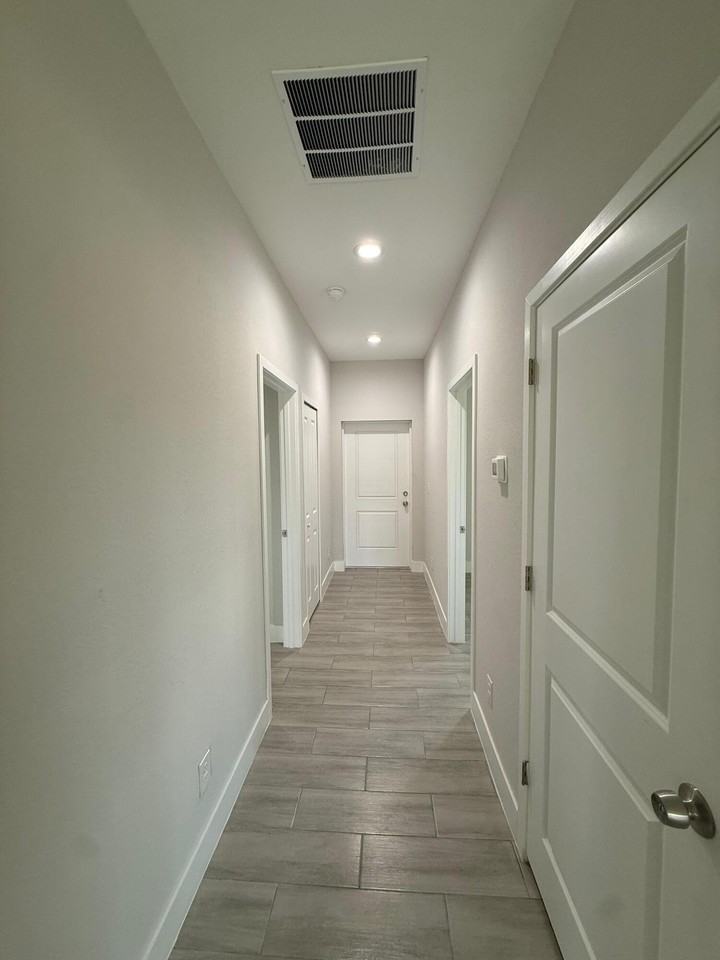 4800 15th St Sw - Photo 5 of 37