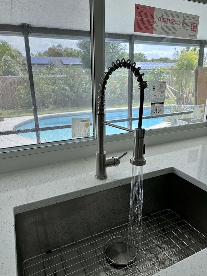 2110 Nw 109th Ave - Photo 3 of 28