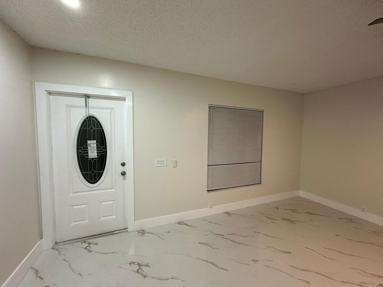 2110 Nw 109th Ave - Photo 7 of 28