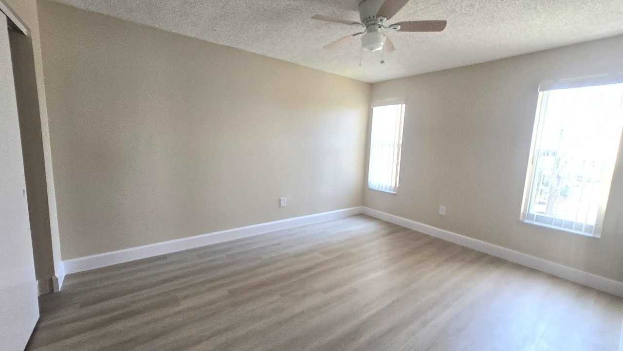 2800 Nw 56th Ave Apt C303 - Photo 5 of 7