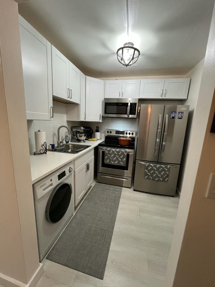 4 Andover A - Photo 2 of 7