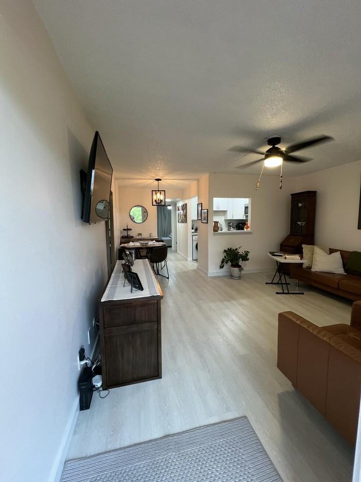 4 Andover A - Photo 7 of 7