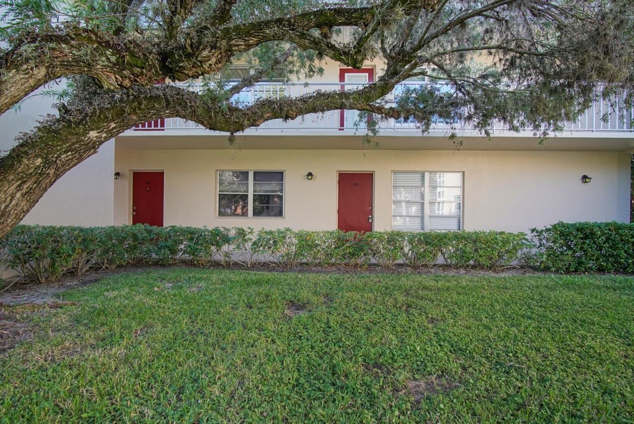 44 Vista Gardens Trl Apt 106 - Photo 3 of 25