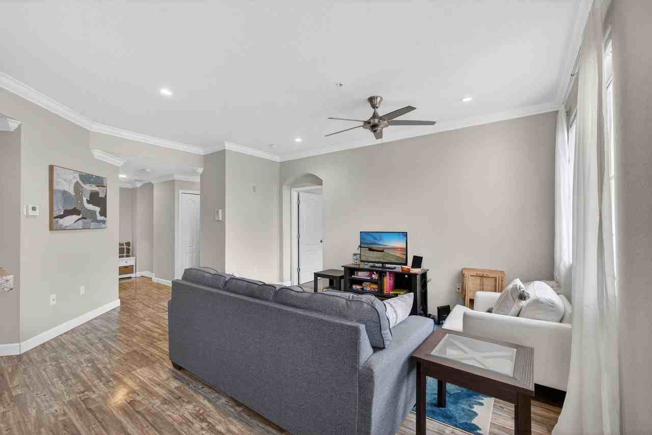 11028 Legacy Dr Apt 302 - Photo 7 of 27