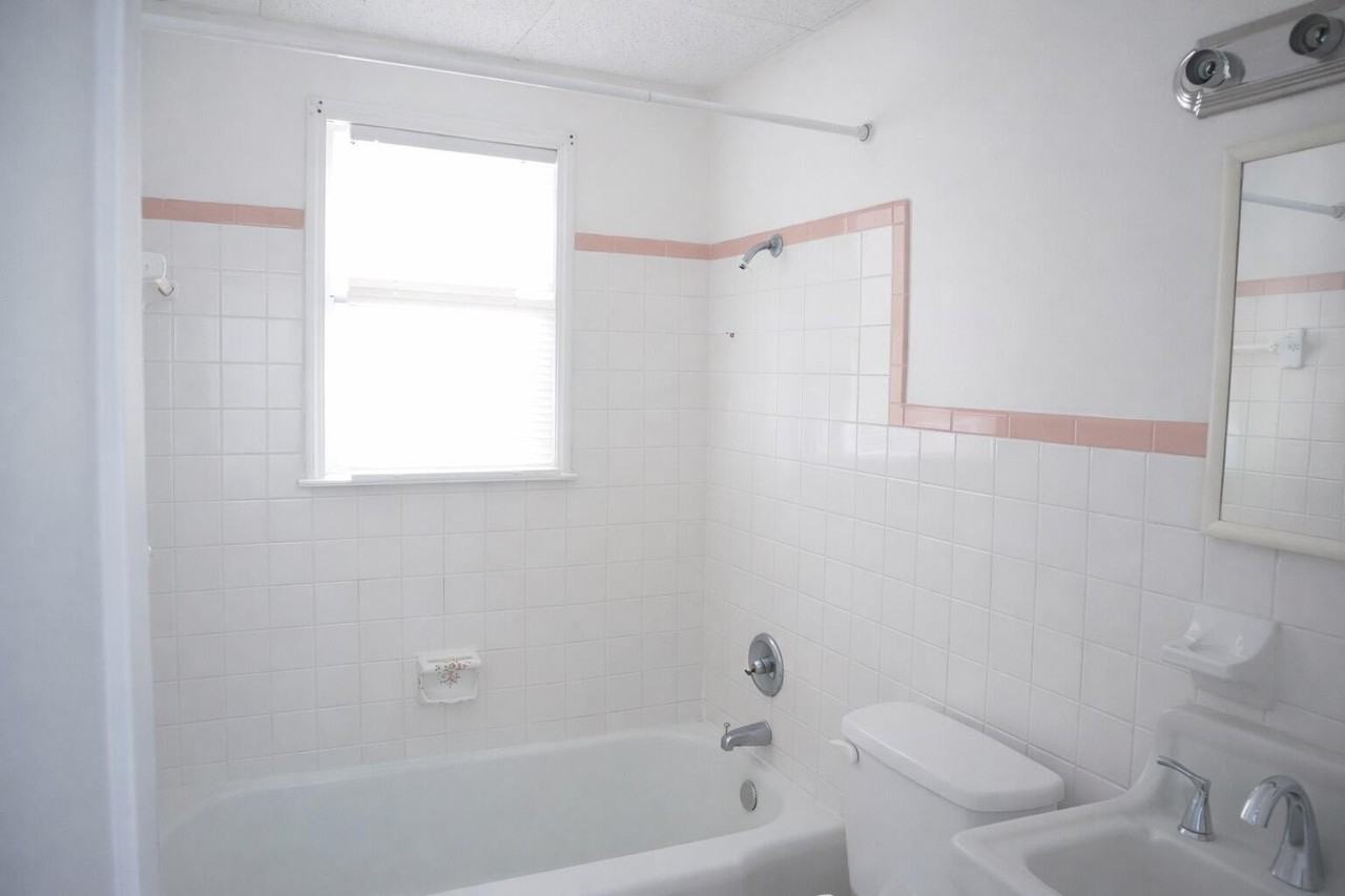 1056 Ne 34th Ct - Photo 4 of 9