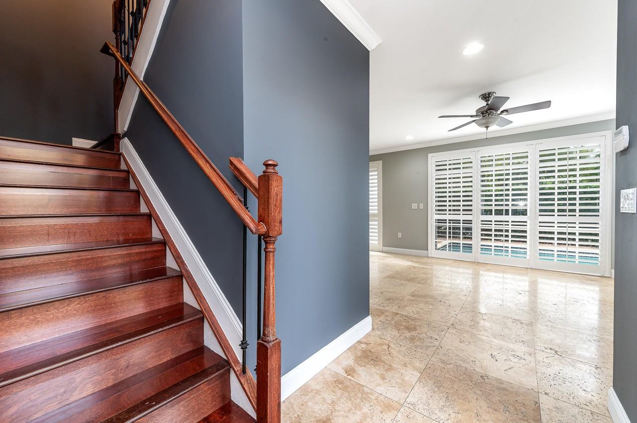 486 Sw 5th St - Photo 7 of 38