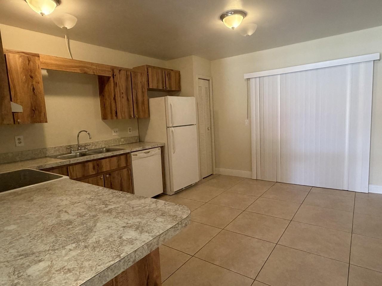 5981 Forest Hill Blvd Apt 2 - Photo 2 of 8