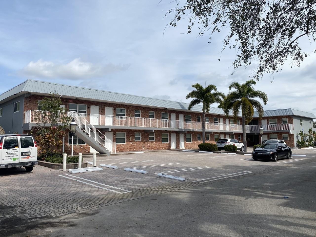 853 Se 4th Ct Apt 16