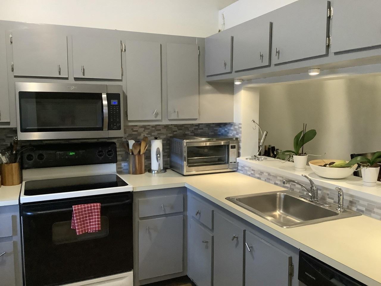 22040 Palms Way Apt 204 - Photo 3 of 20