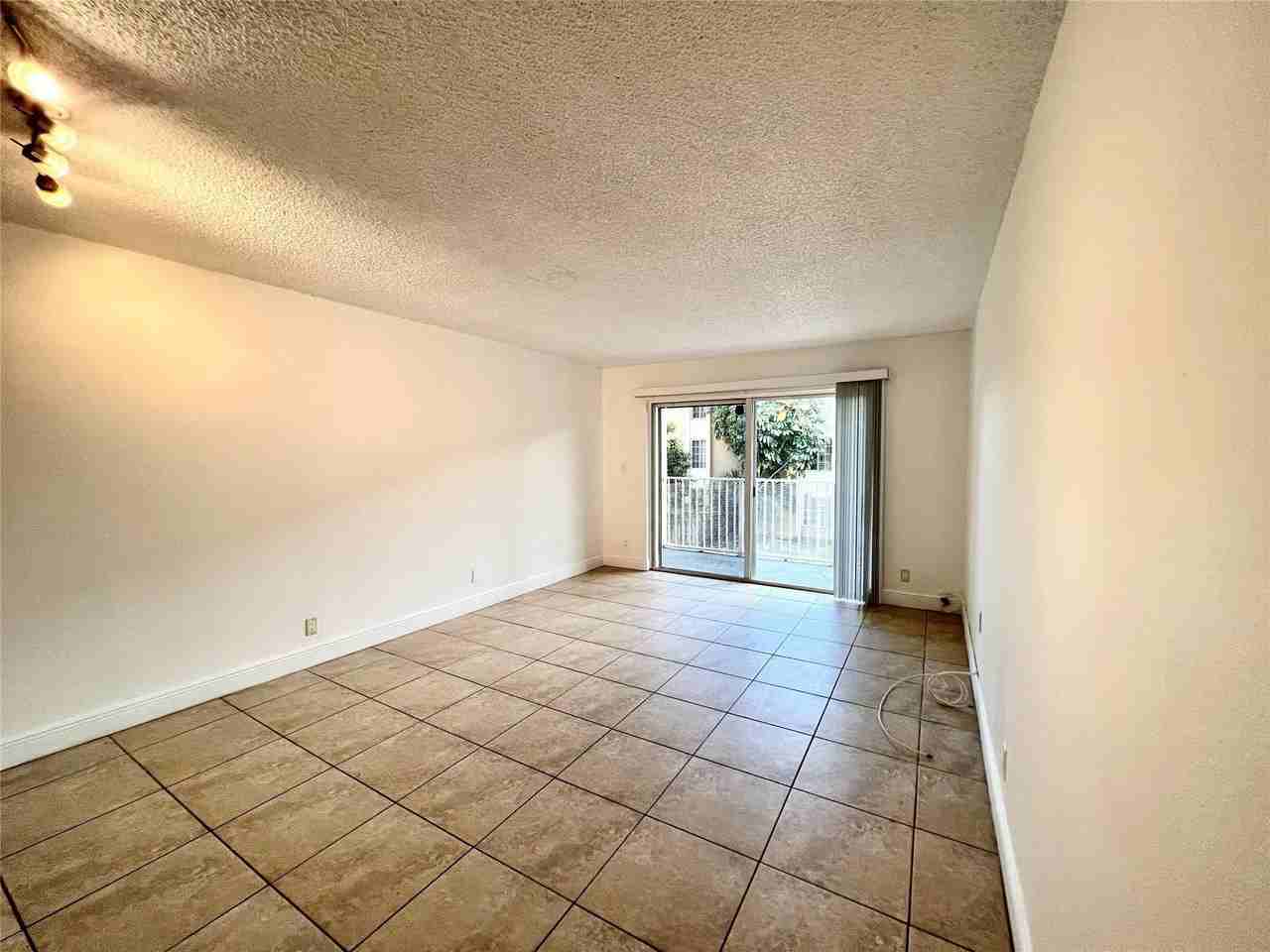 5221 Geneva Way Apt 208 - Photo 6 of 23