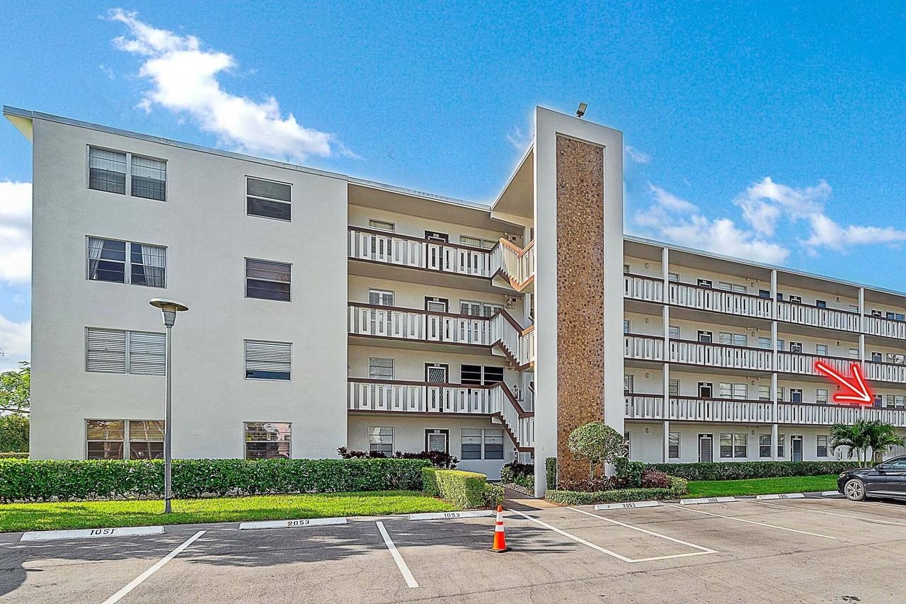 2049 Hythe C - Photo 5 of 38