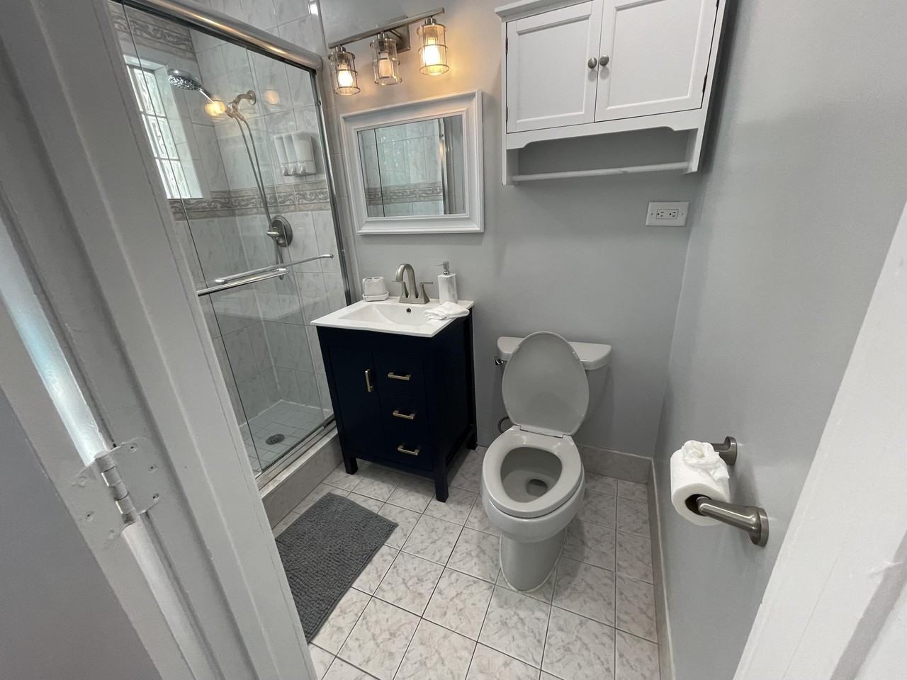 2620 Ne 19th St - Photo 6 of 22