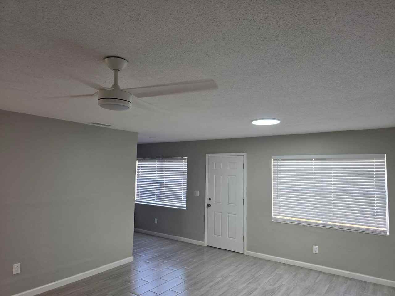 3044 Se Camino Ave - Photo 7 of 12