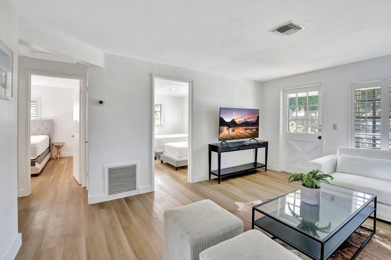 3019 N 57th Dr - Photo 6 of 36