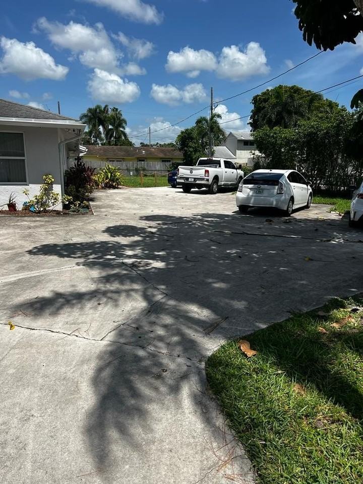 4429 Melvin Rd Unit A - Photo 2 of 20