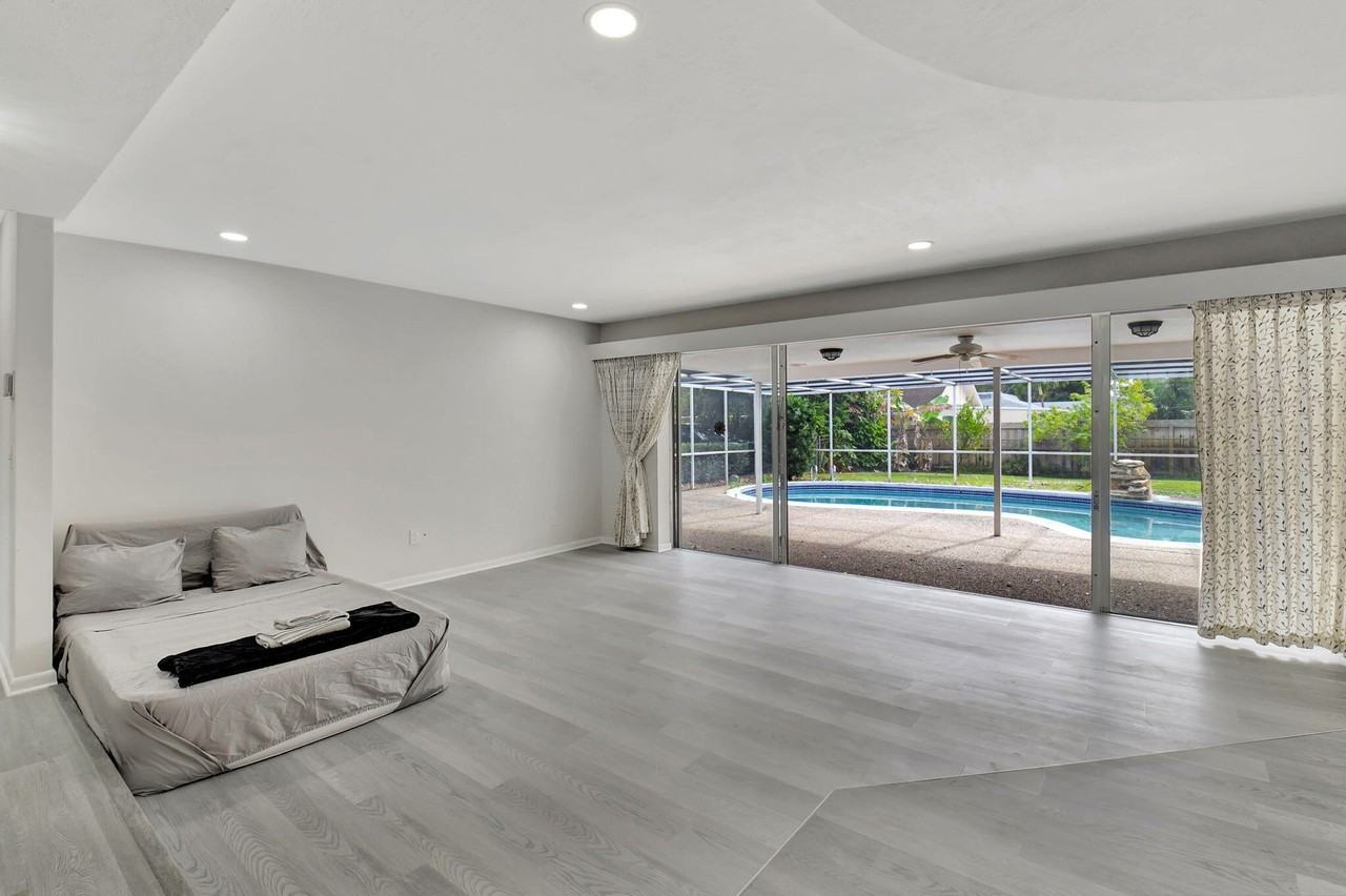 410 Nw Spanish River Blvd - Photo 6 of 25