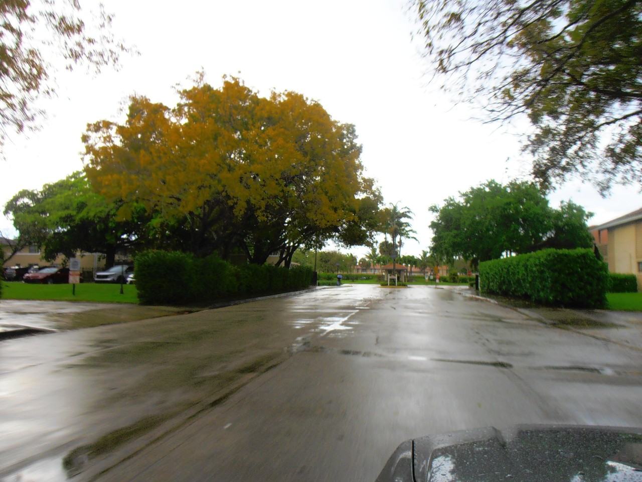 877 Twin Lakes Dr Unit G - Photo 2 of 26