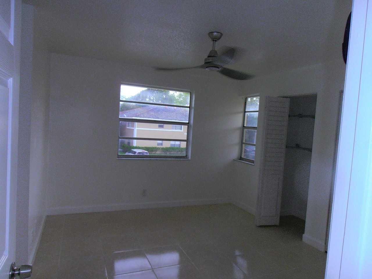 877 Twin Lakes Dr Unit G - Photo 7 of 26