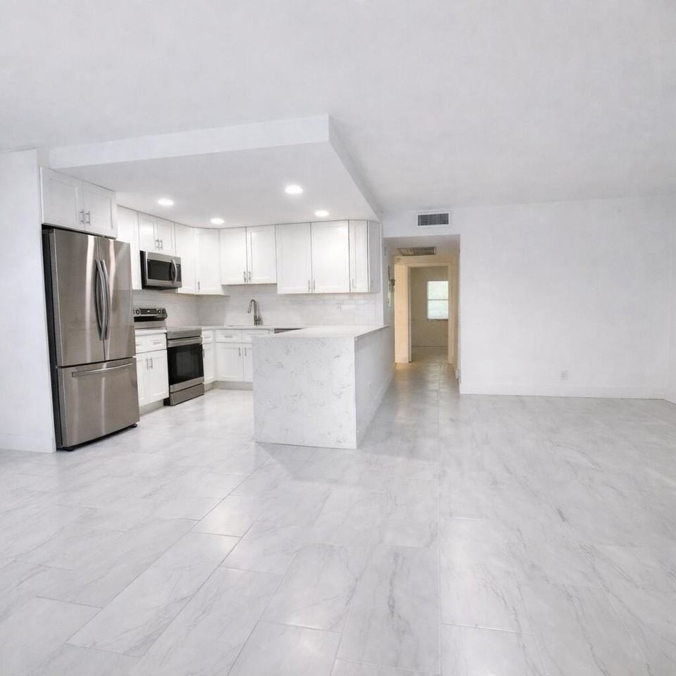 2003 Lincoln A - Photo 5 of 36