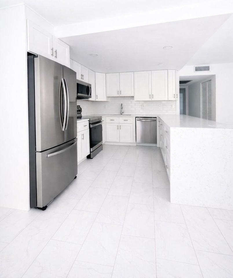 2003 Lincoln A - Photo 6 of 36