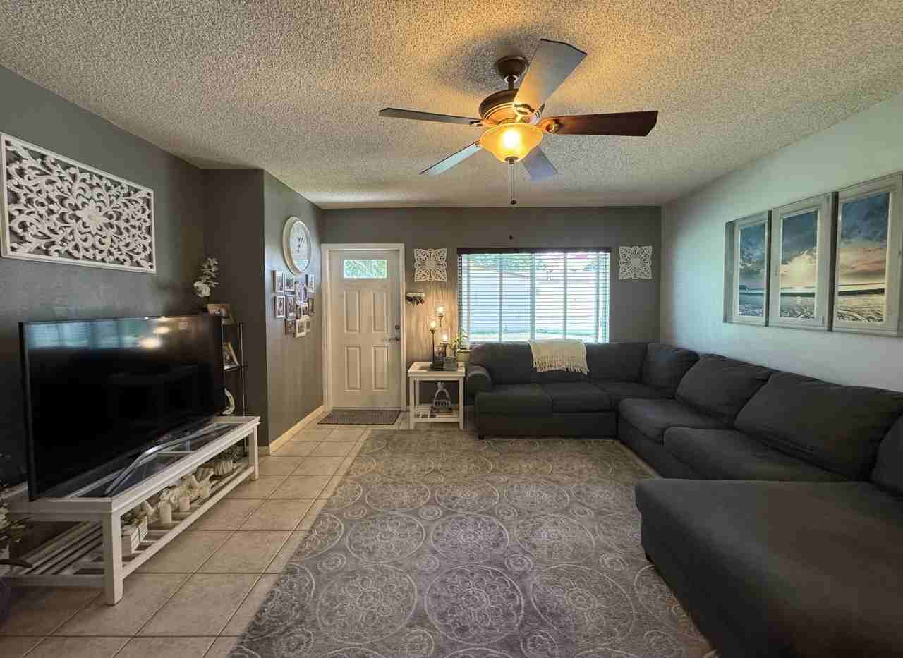 2615 Sw Natura Ave - Photo 3 of 13