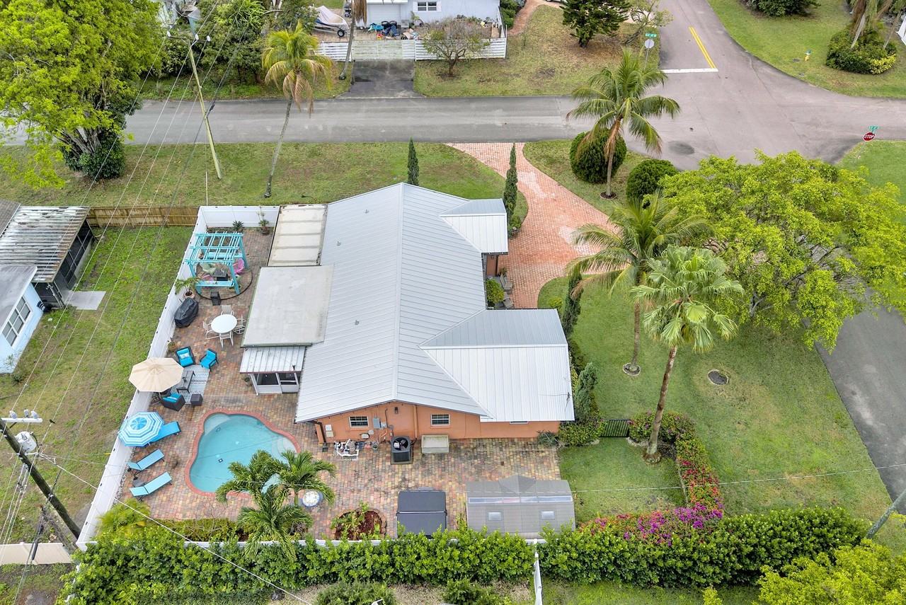 661 Eagle Cir - Photo 3 of 42