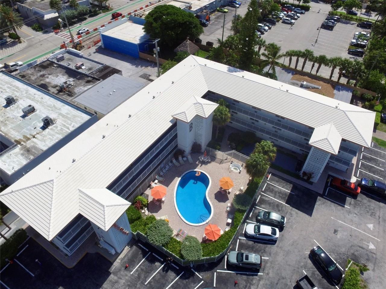 120 Ne 20th Ave #12 - Photo 2 of 21