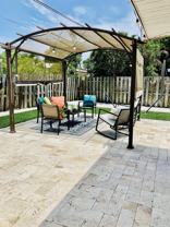 2640 Ne 10th Ter - Photo 1 of 1